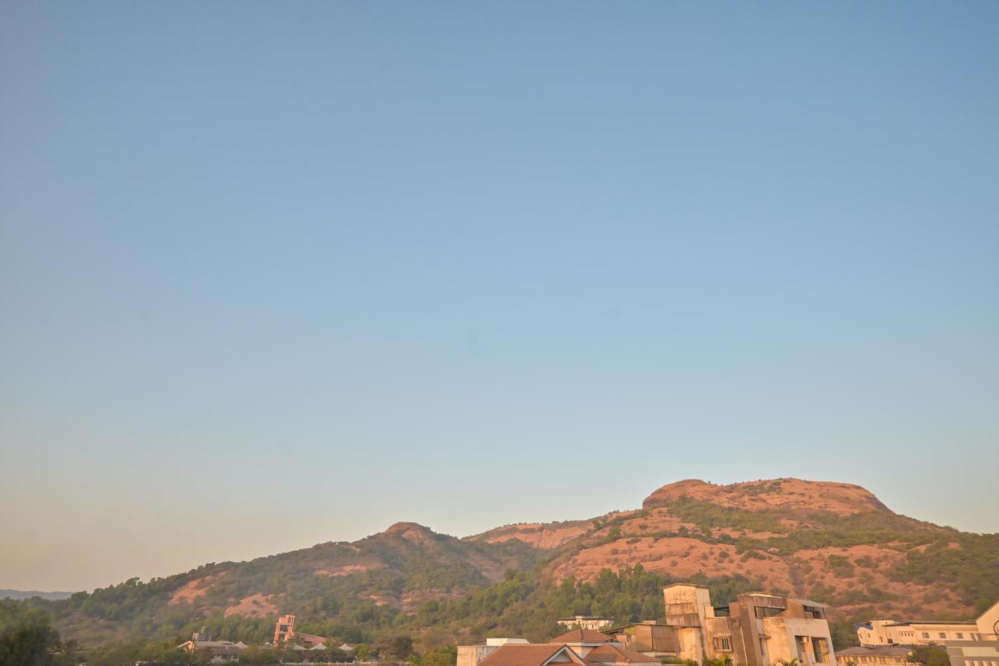 Empyrean Stay Ll 2Bhk Ll Ac Ll Jannat Villa Ll Private Swimming Pool Lonavala Exterior photo